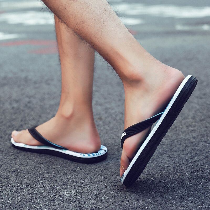 Unisex Strandtøfler Mænd Kvinder Casual Clip Toe Hjemmesko Åndbare Anit-slip Klipklapper