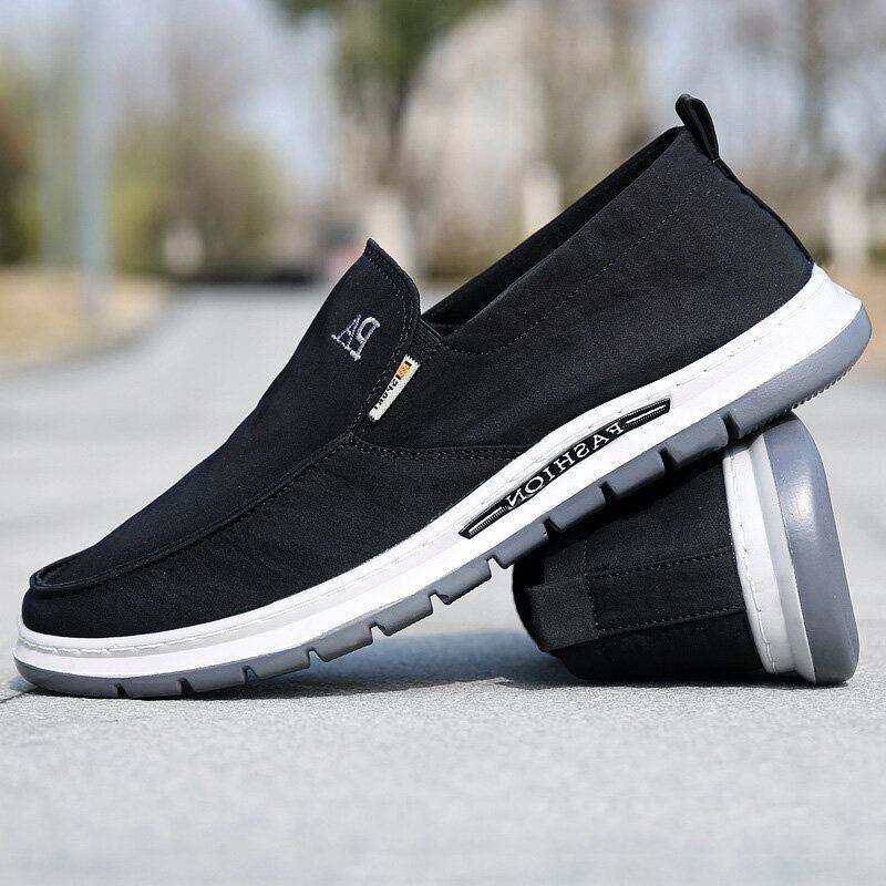 Herre Åndbar Blød Sål Ren Farve Slip On Old Peking Casual Stofsko