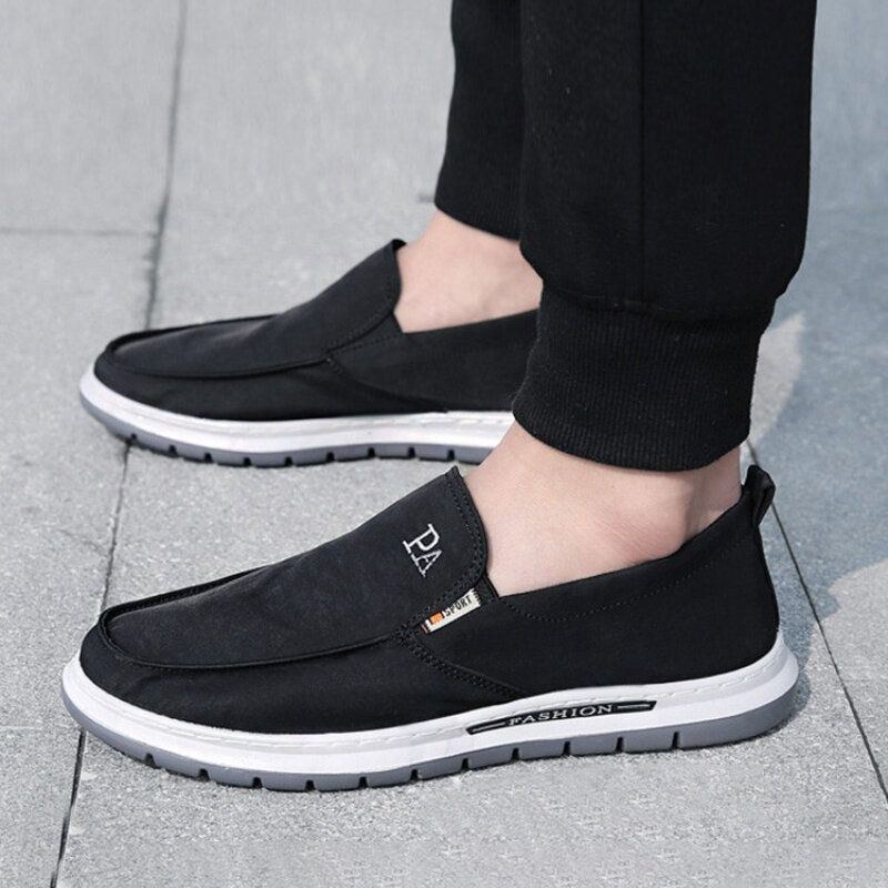 Herre Åndbar Blød Sål Ren Farve Slip On Old Peking Casual Stofsko